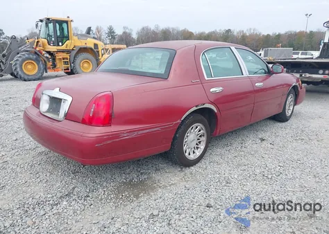 1998 Lincoln Town Car Signature из США, поврежденный, VIN 1LNFM82W2WY701062